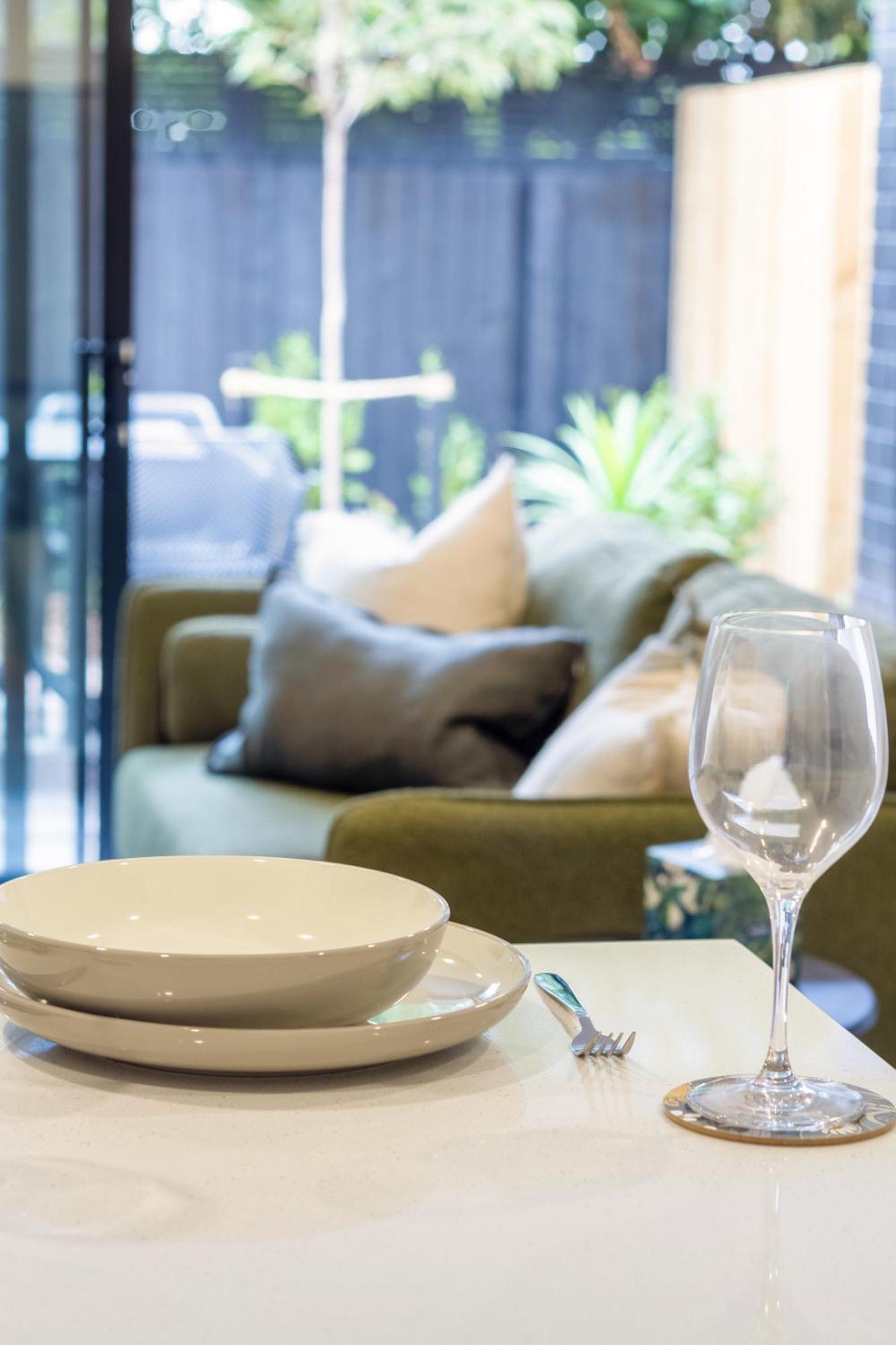Merivale Gem: 2Br Townhouse Oasis Christchurch Exteriör bild